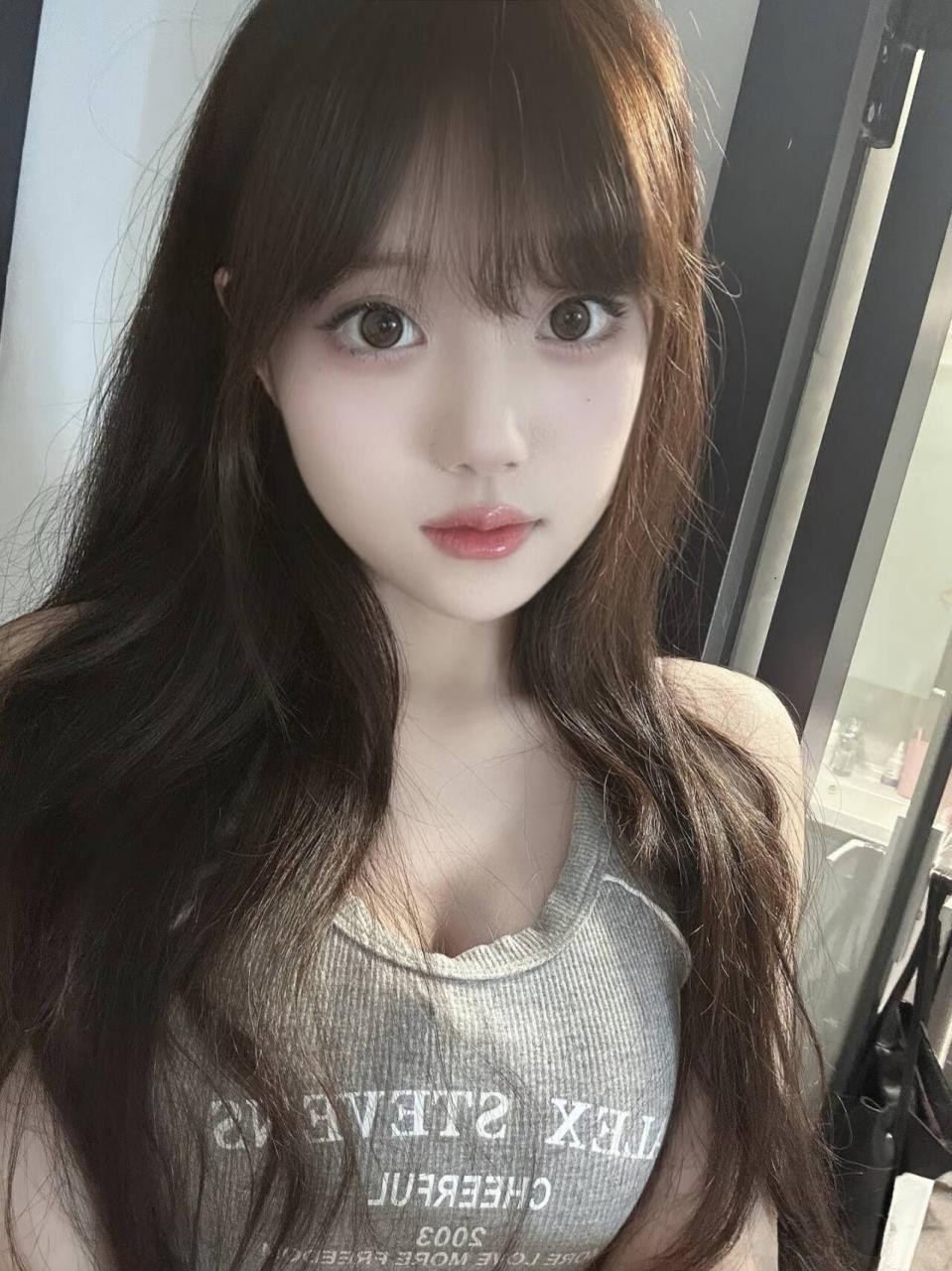南通刚下海做的小妹比较乖巧