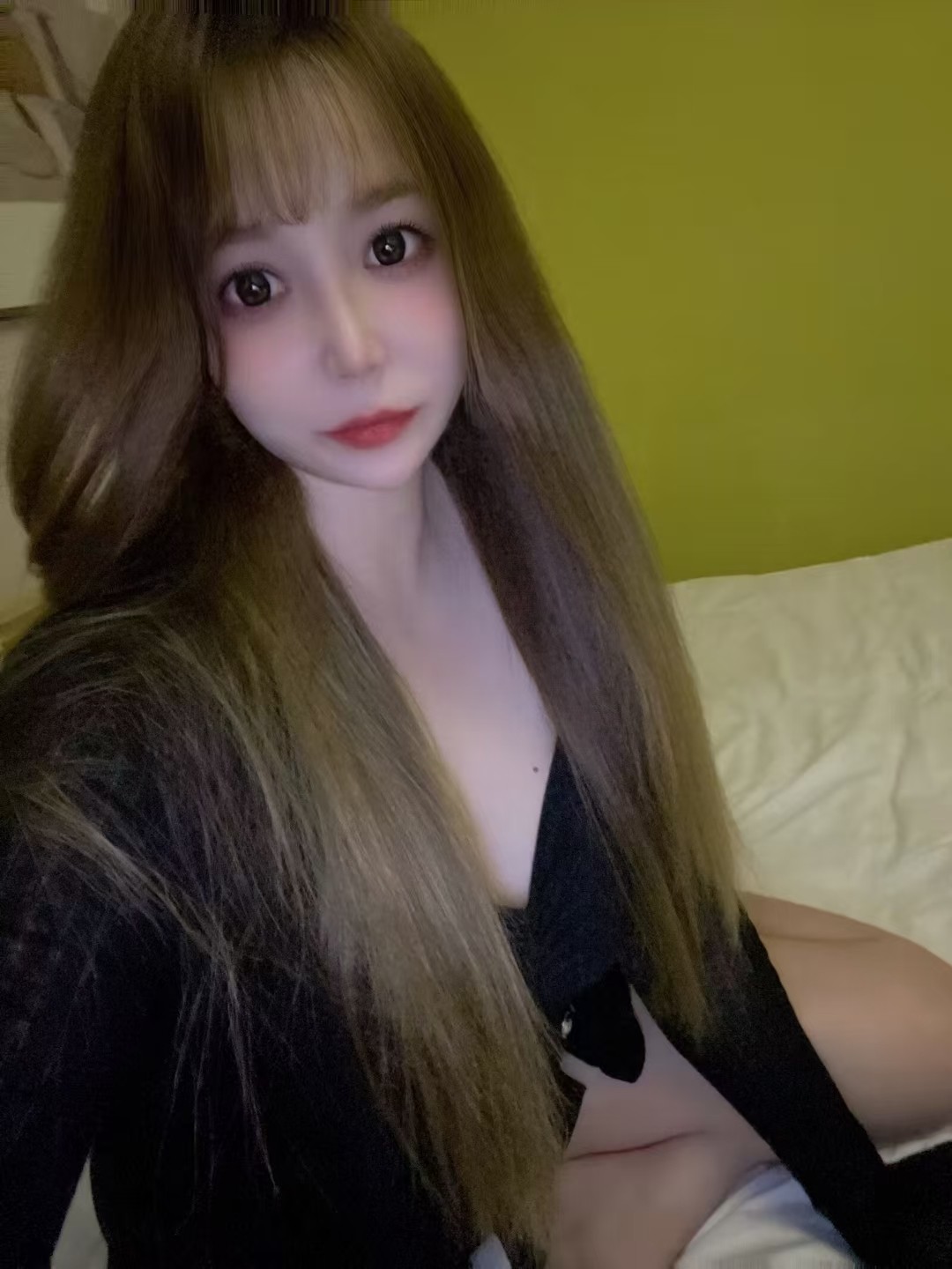 成华爆乳嫩妹团团